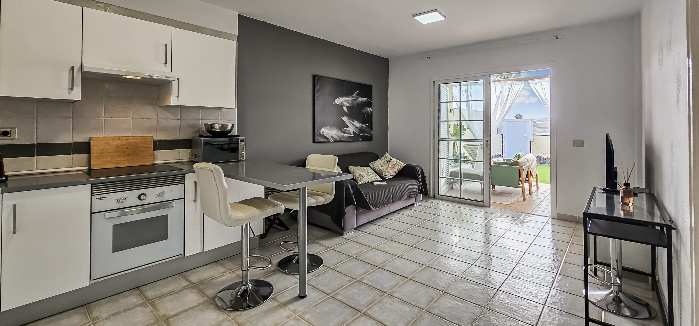 Apartamento con jardín soleado Arona