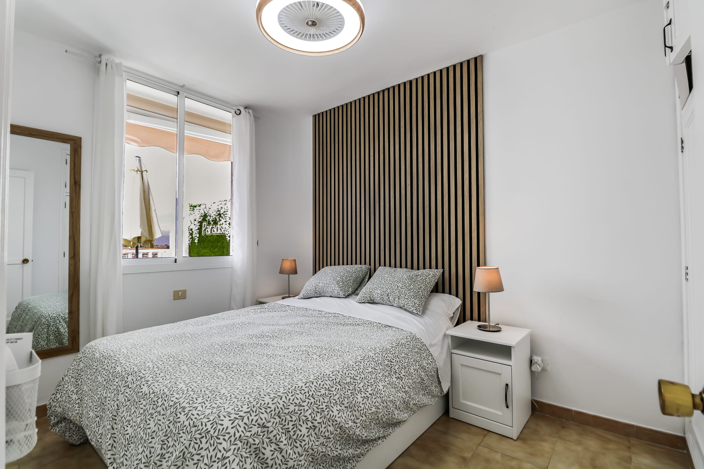 Bright Amadores Seaview Apartment