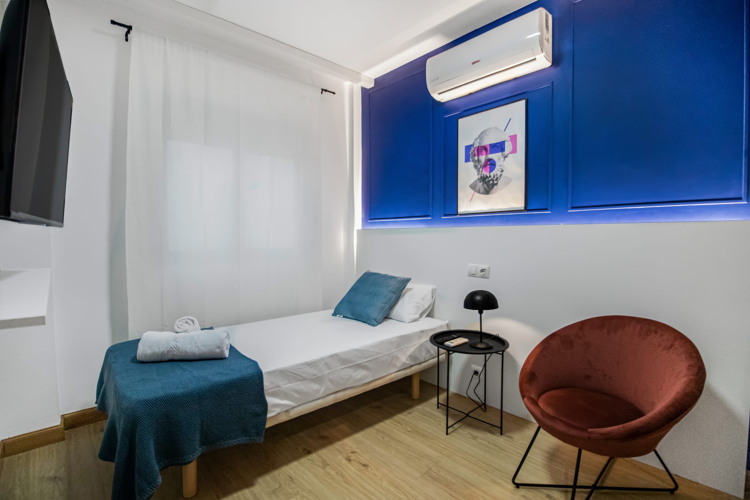 #2 Large Attic Las Canteras Rooms