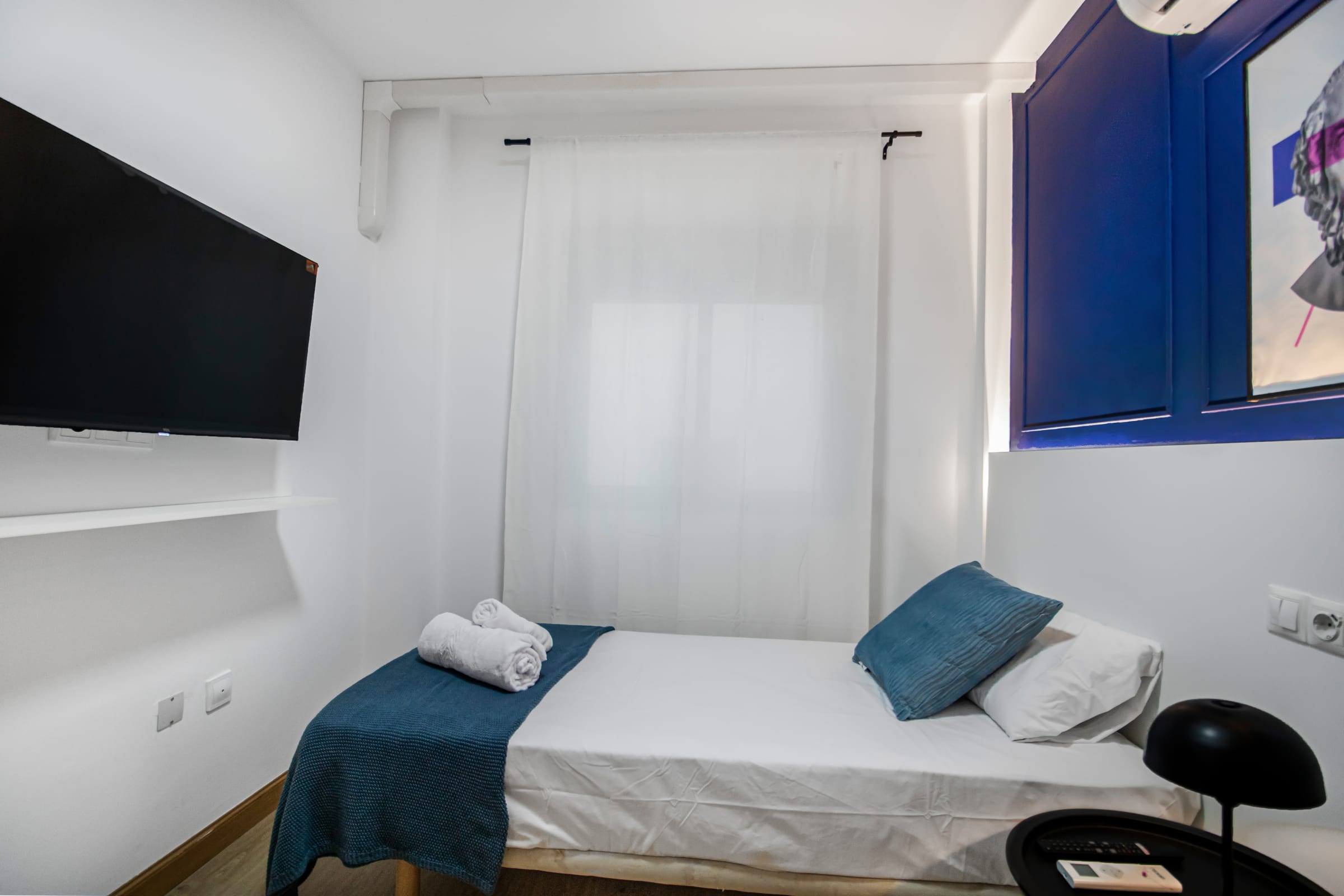 #2 Large Attic Las Canteras Rooms