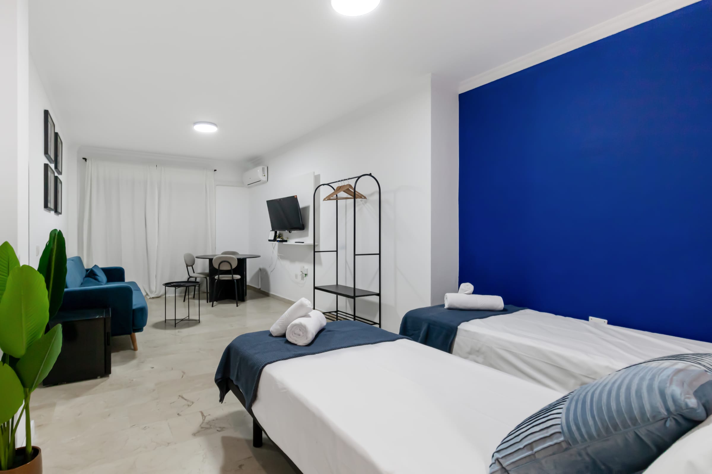 #4 Large Attic Las Canteras Rooms