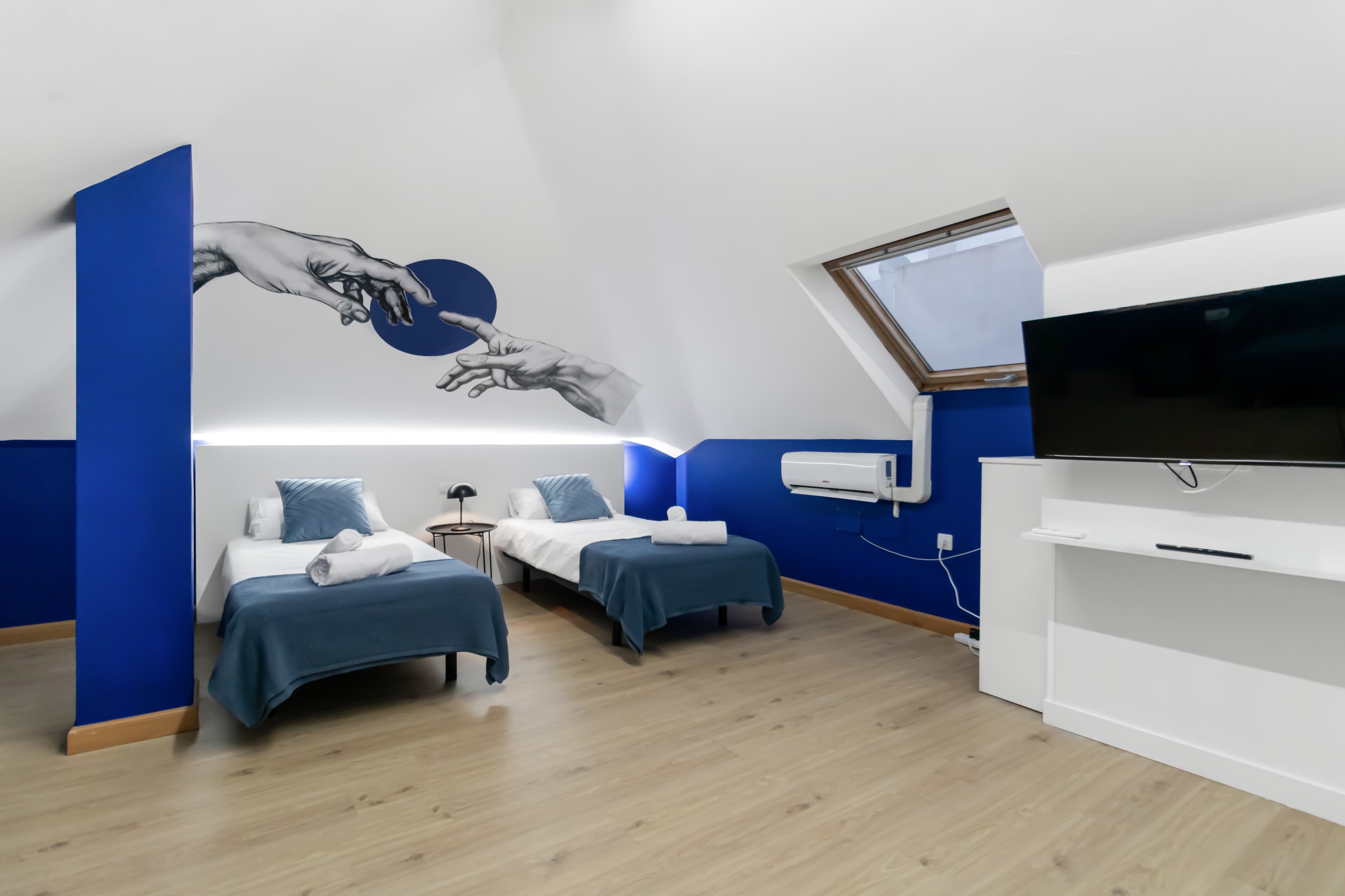 #5 Large Attic Las Canteras Rooms