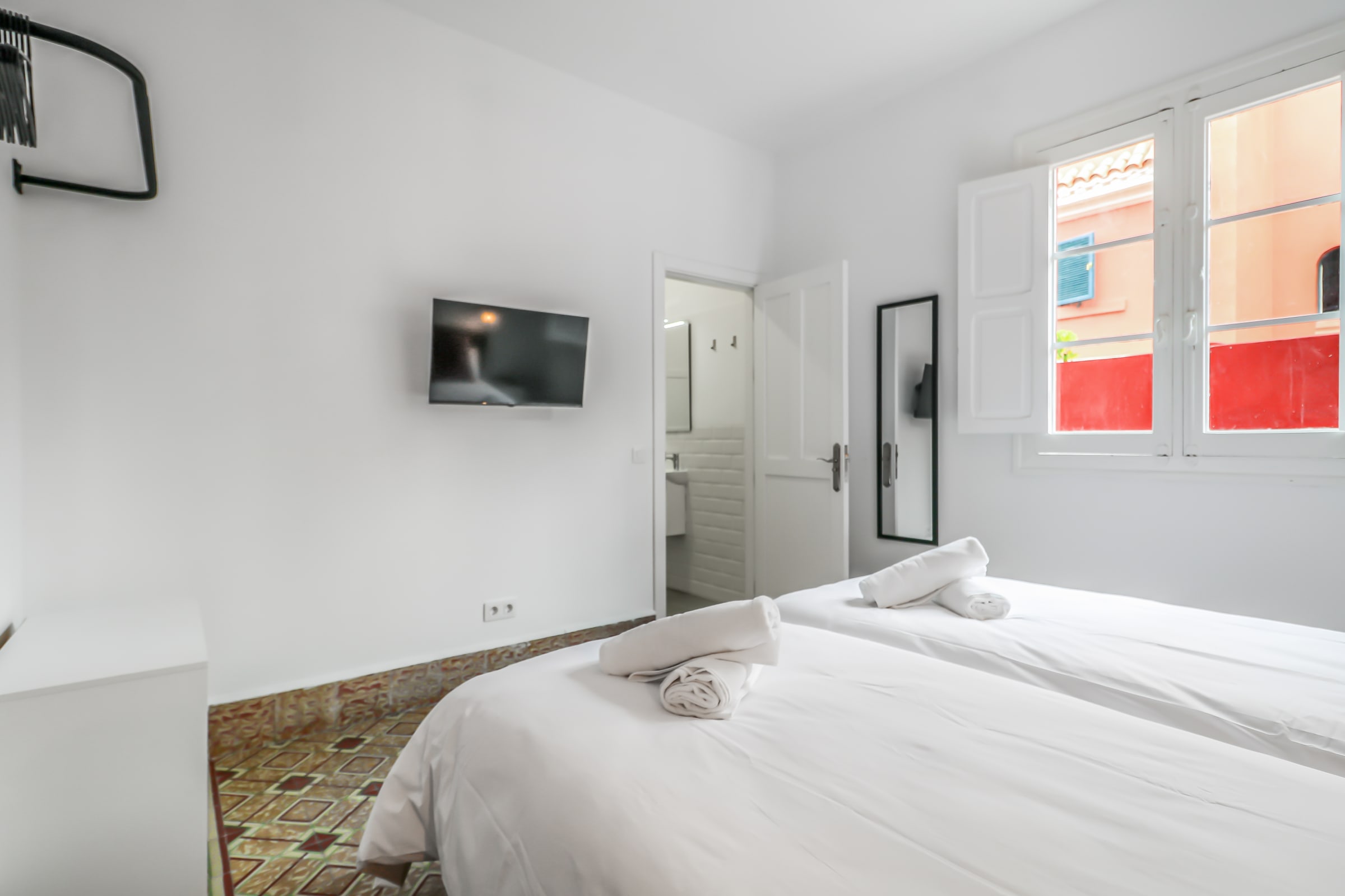 #105 City Garden Suites Nadami 1935