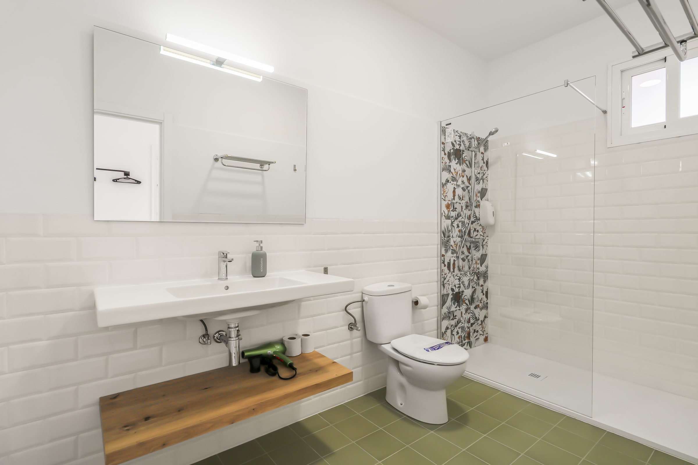 #201 City Garden Suites Nadami 1935