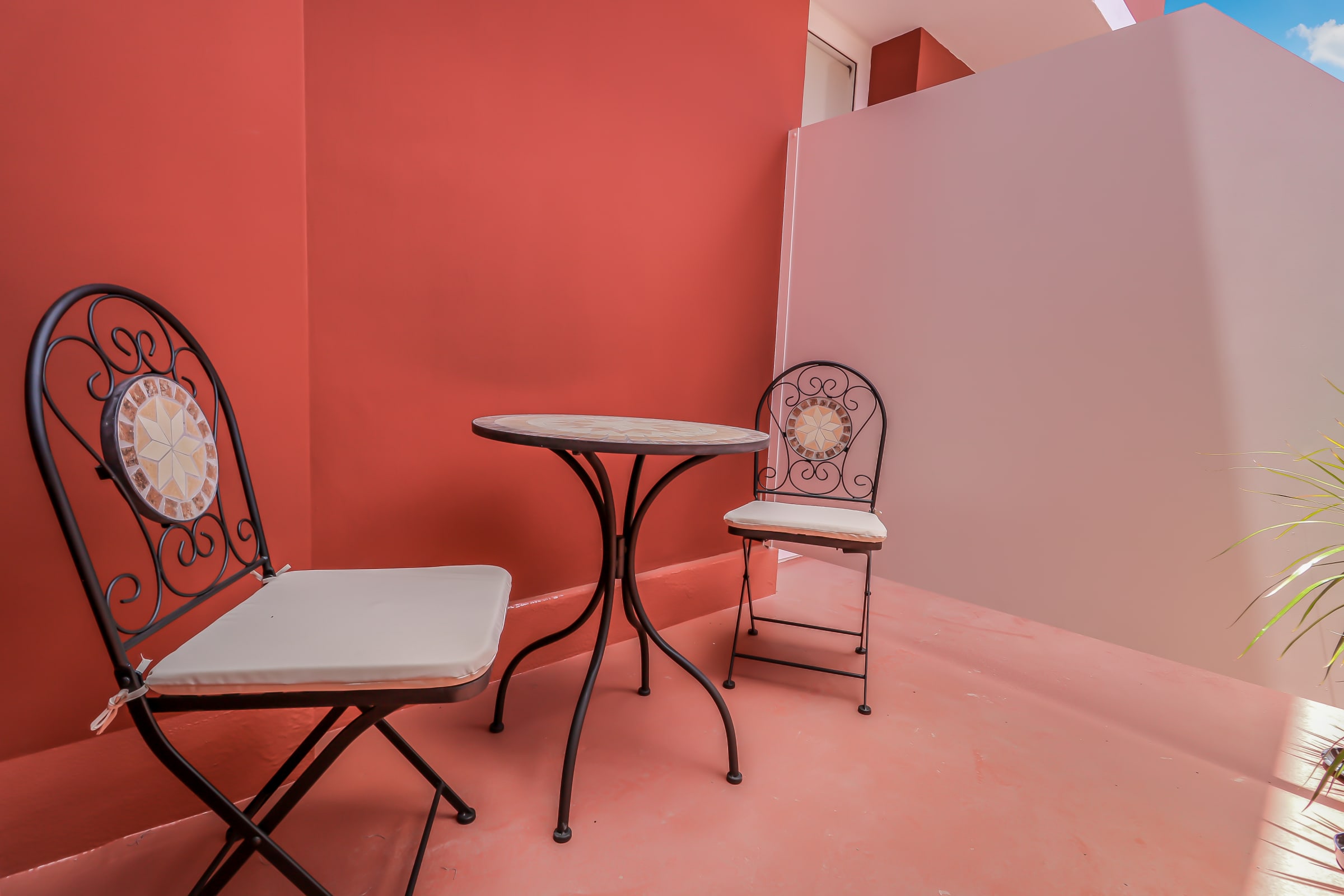 #201 City Garden Suites Nadami 1935