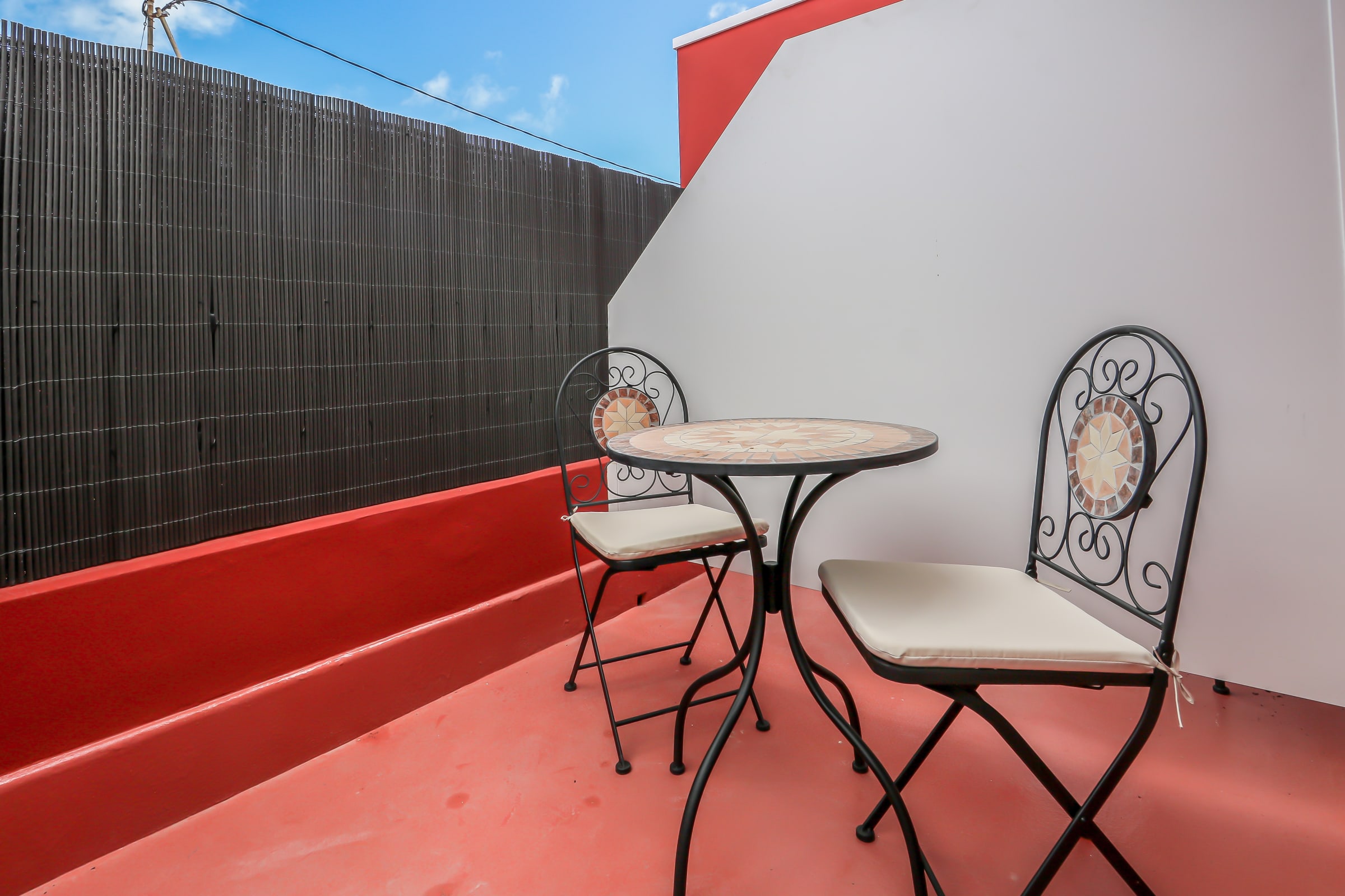 #206 City Garden Suites Nadami 1935