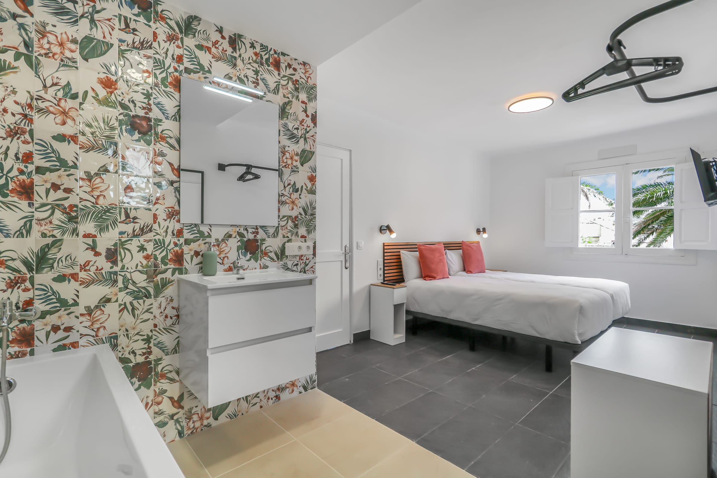 #301 City Garden Suites Nadami 1935