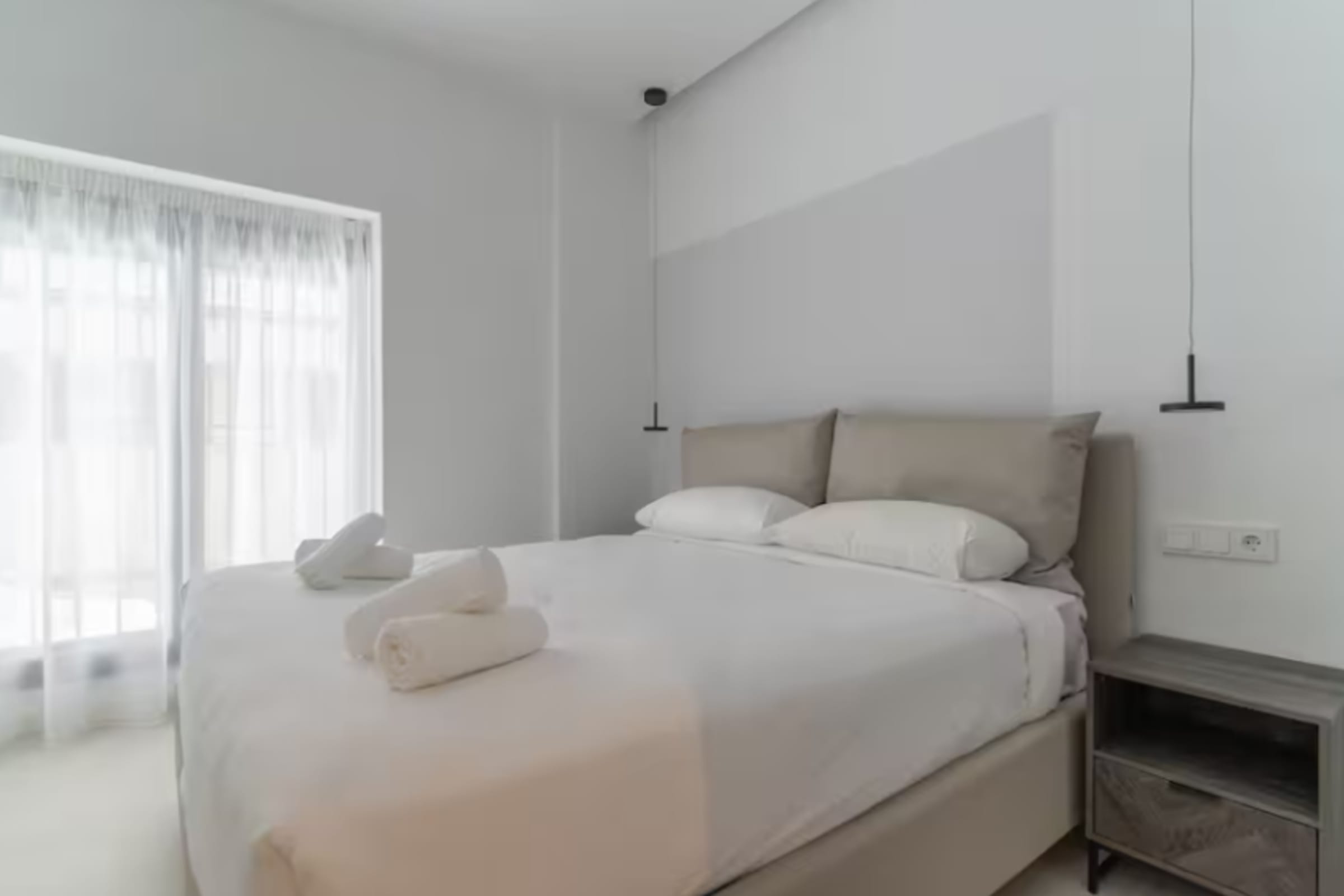Lovely 1-BR Apartment Madrid