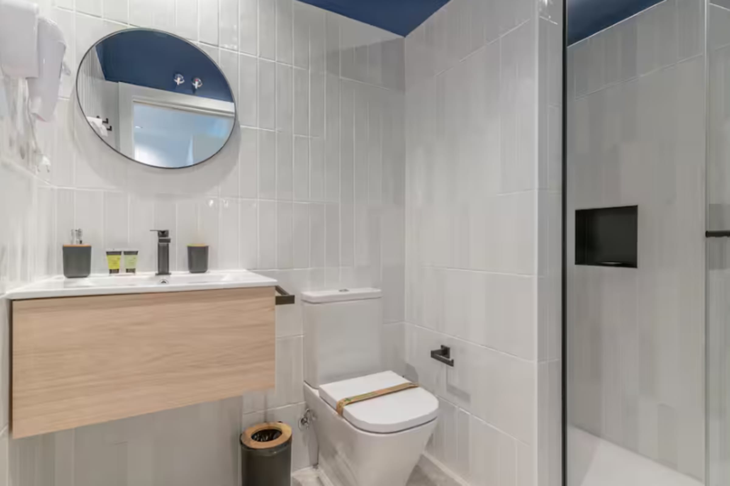Lovely 1-BR Apartment Madrid